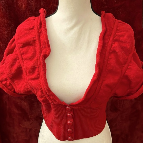 Moth Cropped 90% Wool - Picture 1 of 9